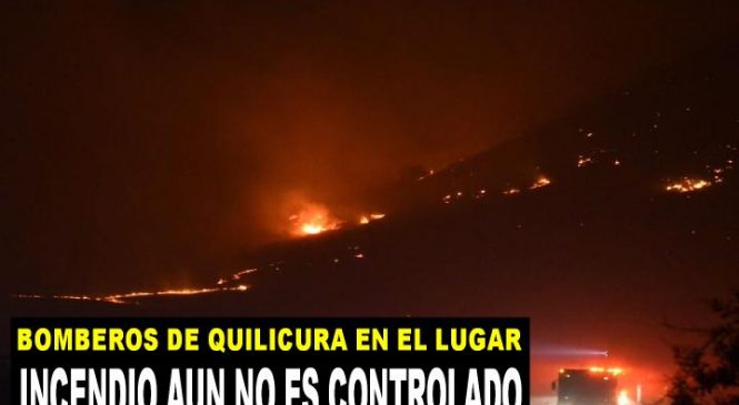 Bomberos aún lucha contra gran incendio en la Rinconada de Maipú