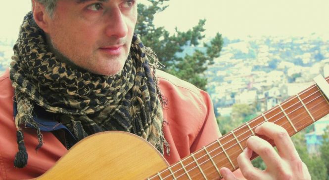 Un Saludo nos envía Eduardo Waghorn